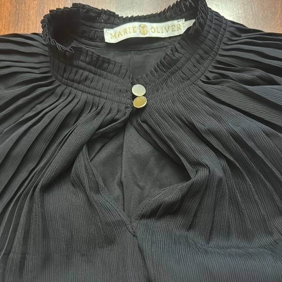 Marie Oliver Arden Black Gold Button Key Hole Blouse - Picture 6 of 12